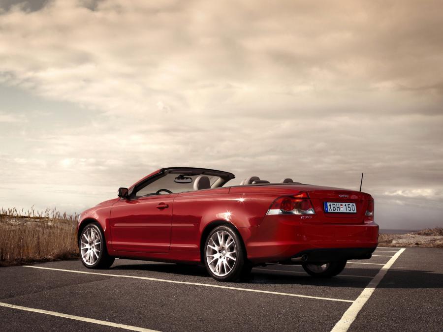  Volvo C70 D5 2006 года  (фото 2 из 4)